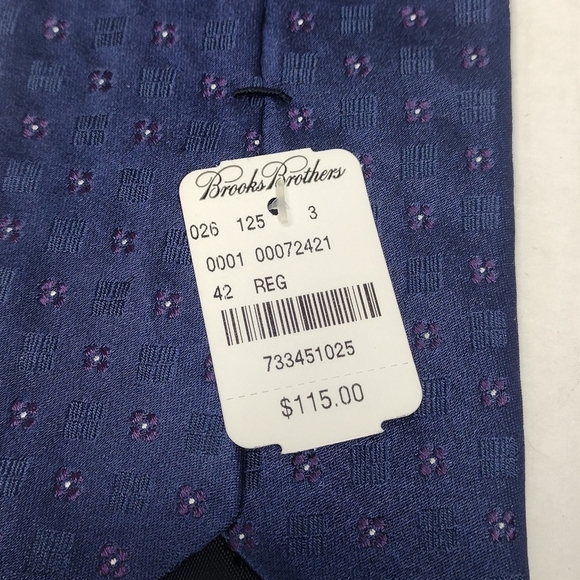 NWT Brooks Brothers Men's Silk Casual Dress Tie 42 Reg - Picture 8 of 9